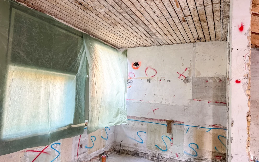 Hvordan ser asbest ud? 5 tegn på skjult asbest i din bolig